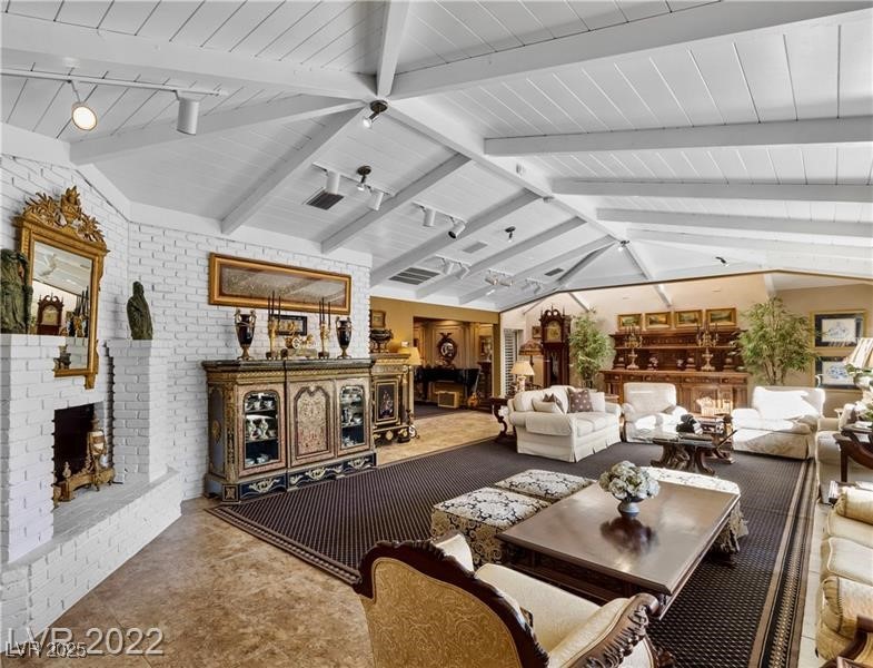 2801 Pinto Lane