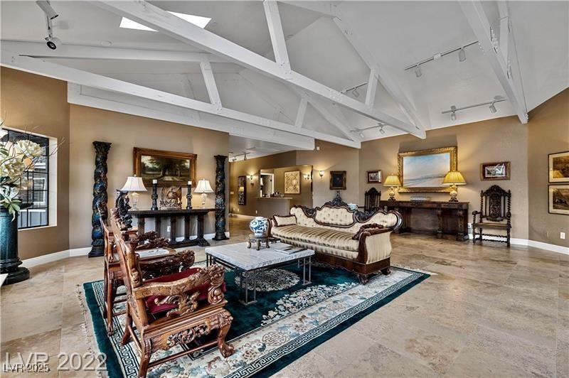 2801 Pinto Lane