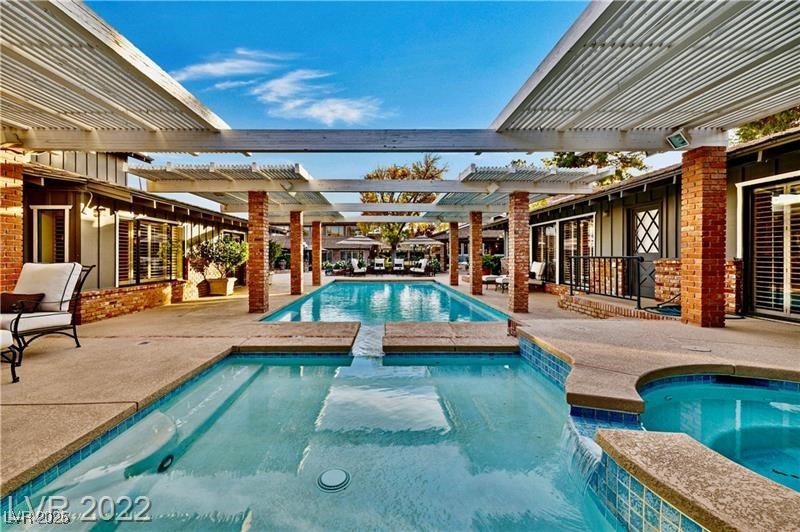 2801 Pinto Lane