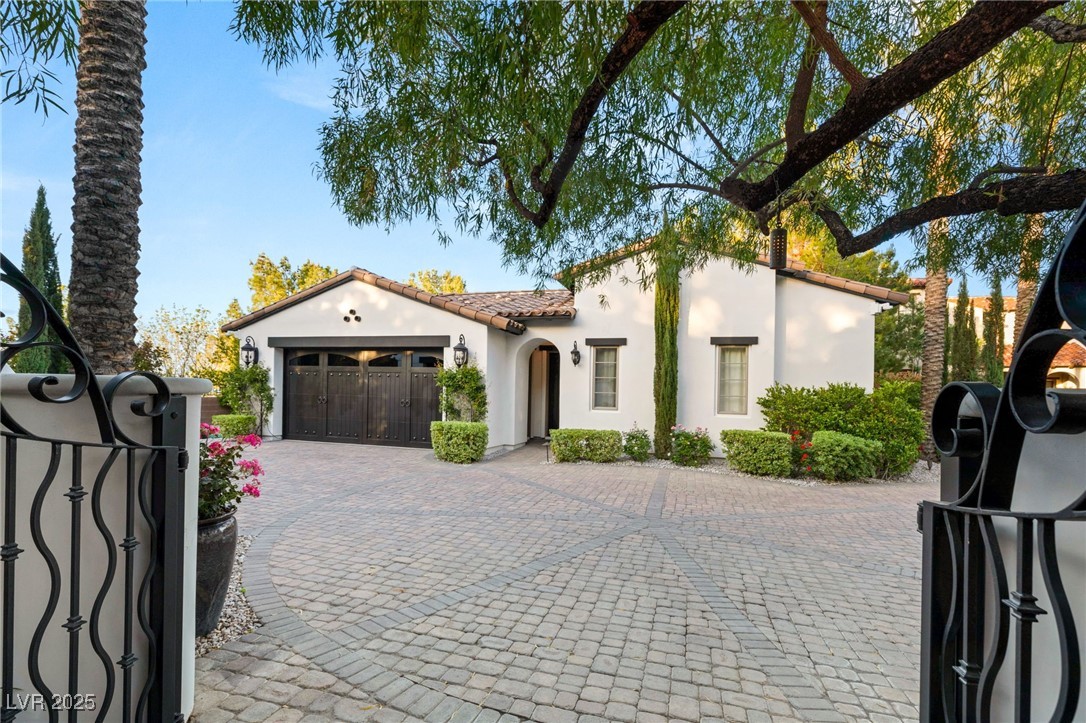 19 Quintessa Circle