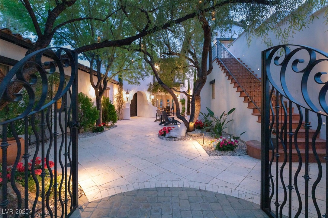 19 Quintessa Circle