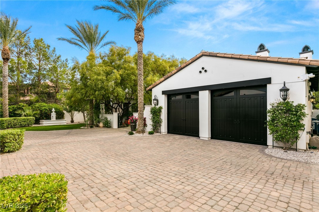 19 Quintessa Circle