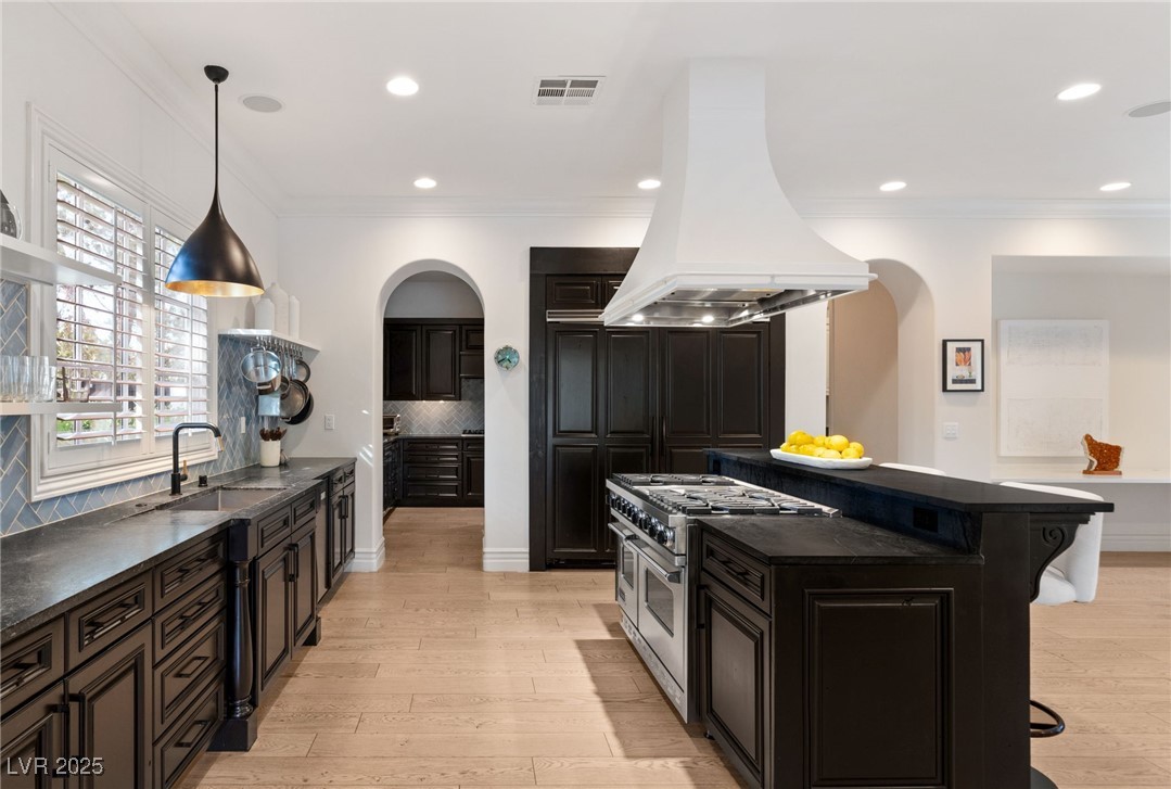 19 Quintessa Circle