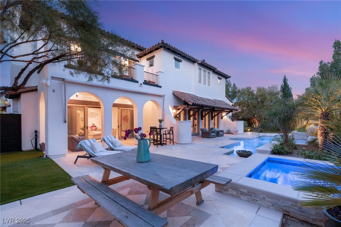19 Quintessa Circle