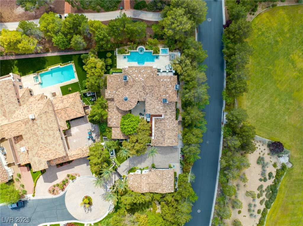 19 Quintessa Circle