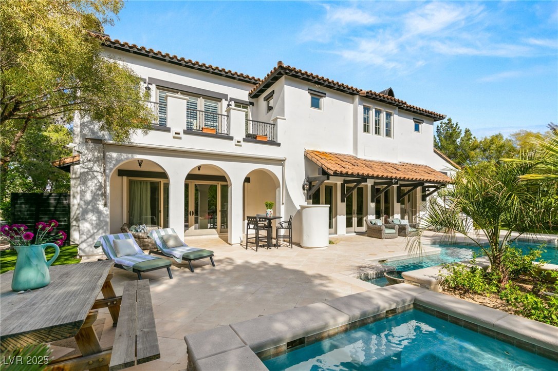 19 Quintessa Circle