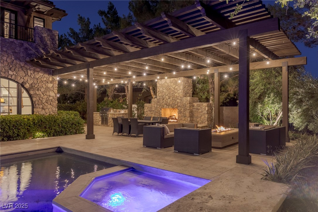 7 Vintage Canyon Street