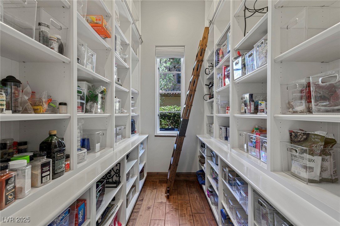 7 Vintage Canyon Street