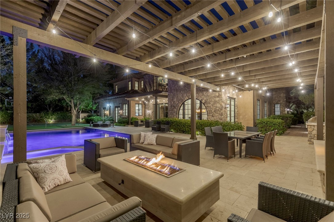 7 Vintage Canyon Street