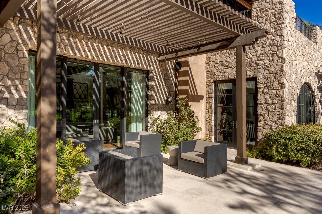 7 Vintage Canyon Street