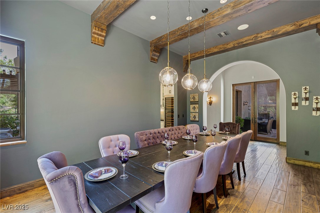 7 Vintage Canyon Street