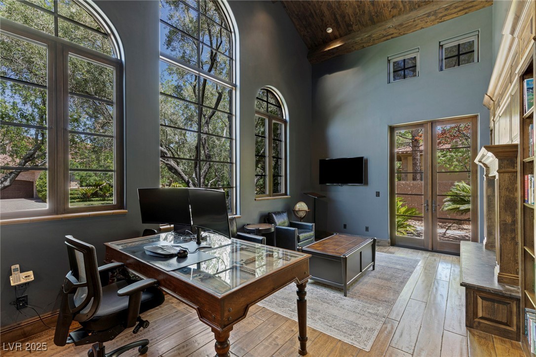 7 Vintage Canyon Street