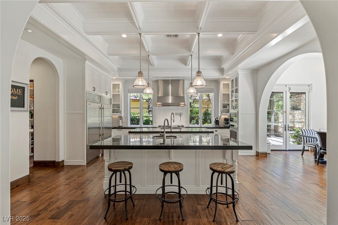 7 Vintage Canyon Street