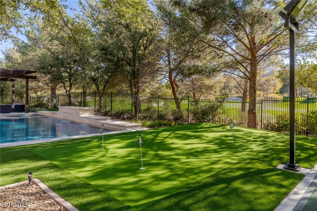7 Vintage Canyon Street
