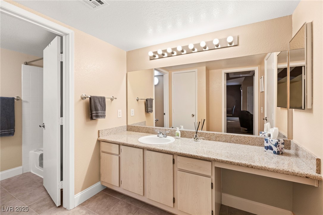 555 East Silverado Ranch Boulevard 2114