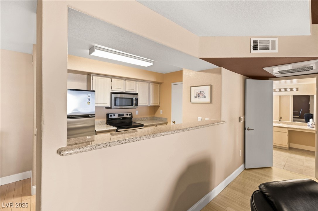 555 East Silverado Ranch Boulevard 2114