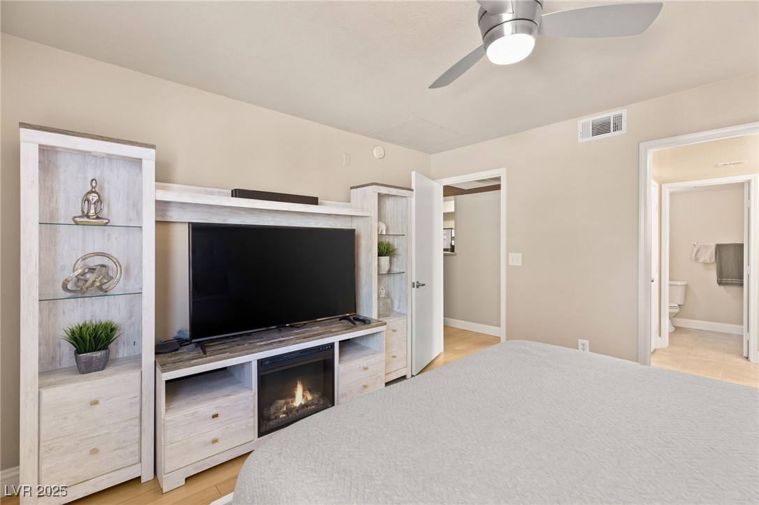 555 East Silverado Ranch Boulevard 2114