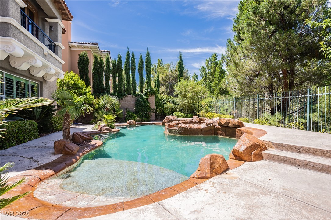 12097 Oakland Hills Drive