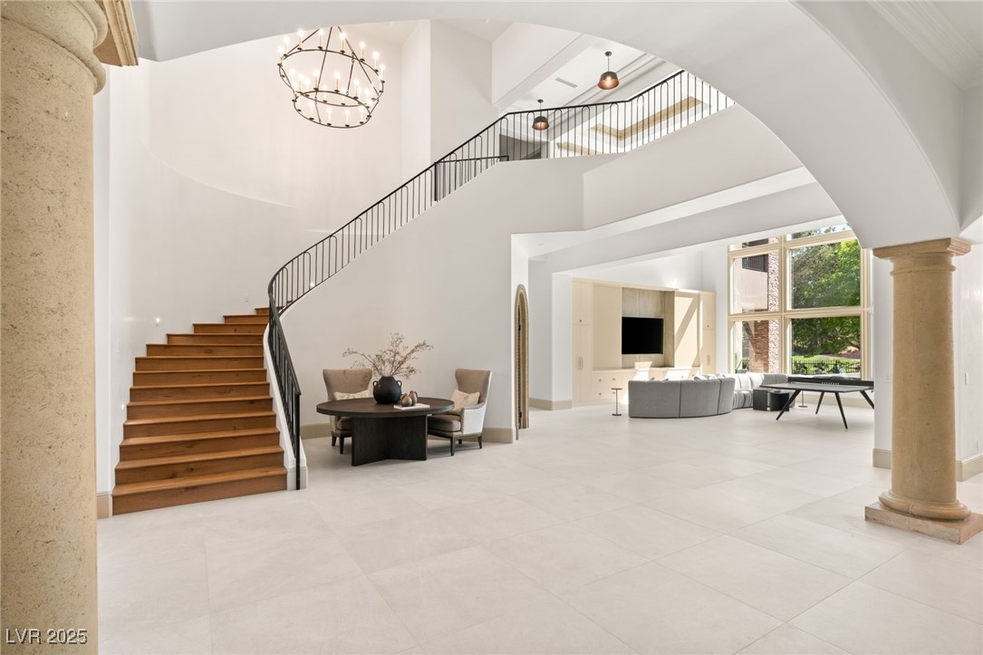 15 Vintage Canyon Street
