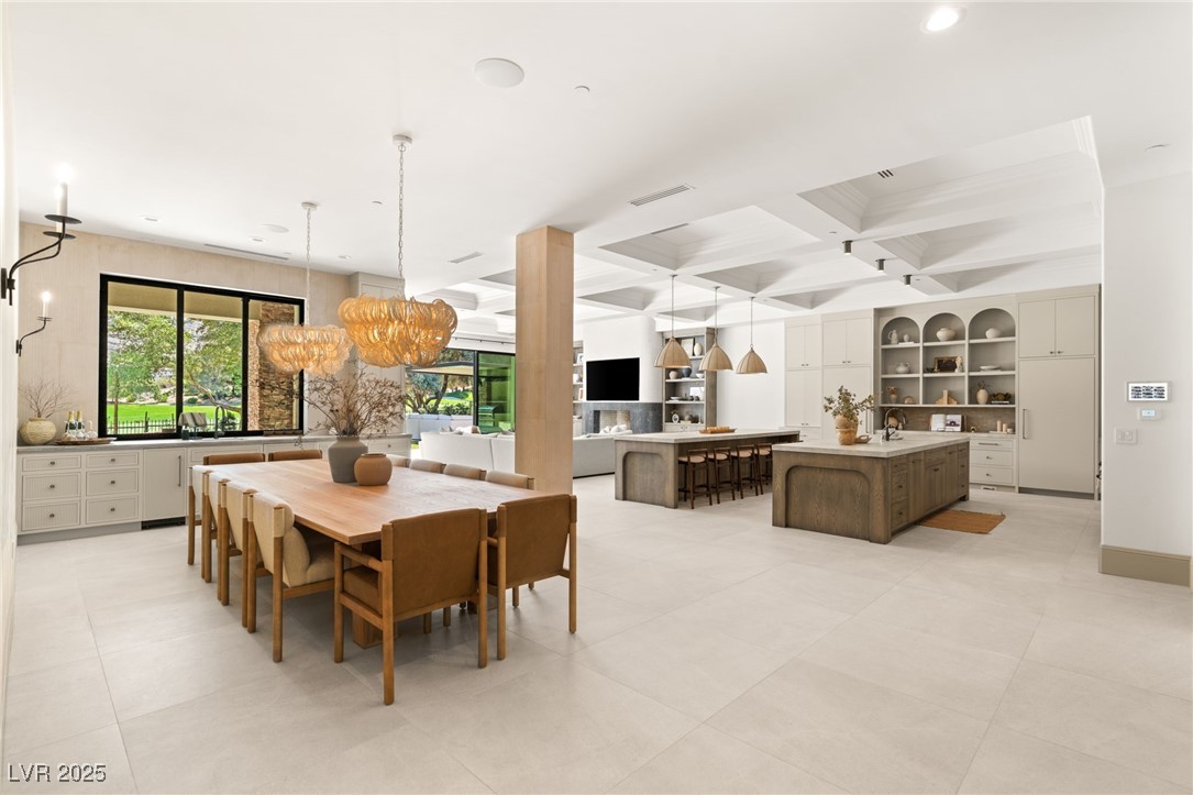 15 Vintage Canyon Street