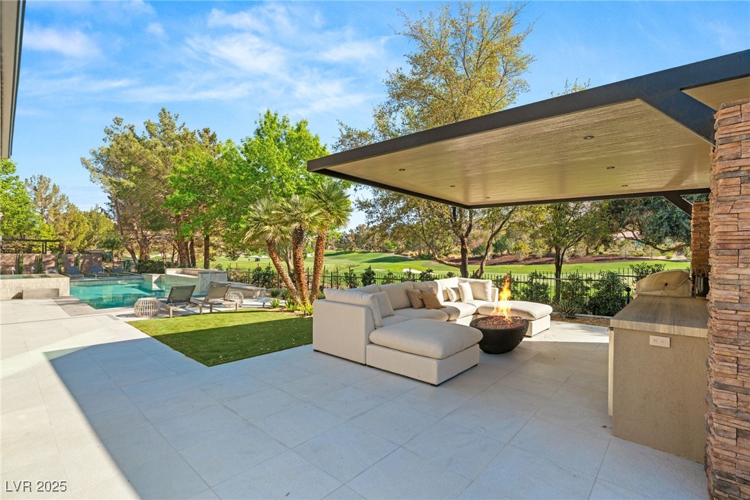 15 Vintage Canyon Street