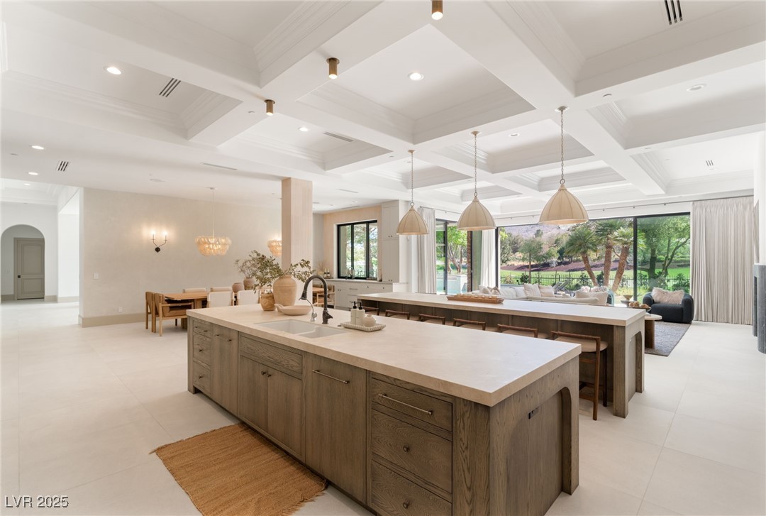 15 Vintage Canyon Street