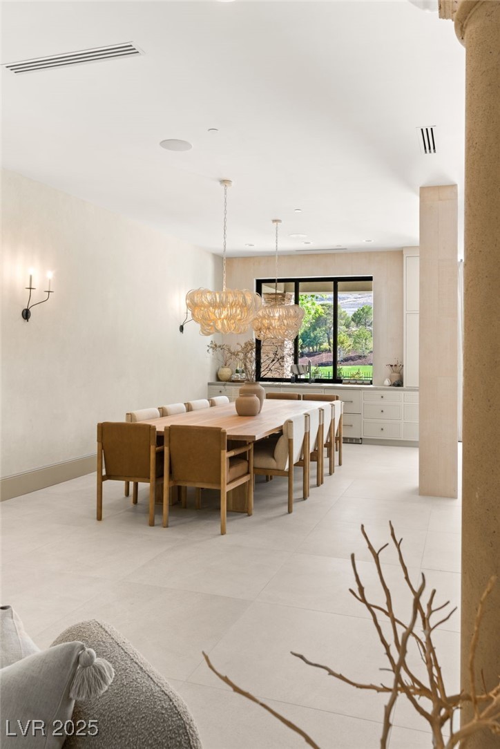 15 Vintage Canyon Street