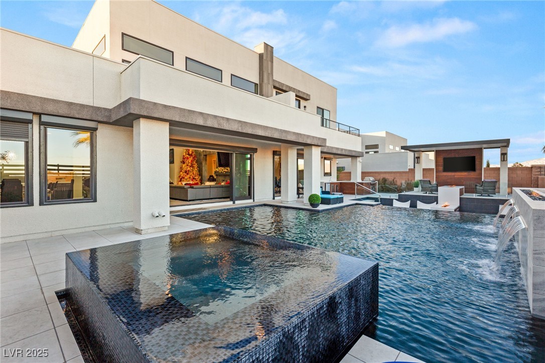 4024 Desert Trace Court
