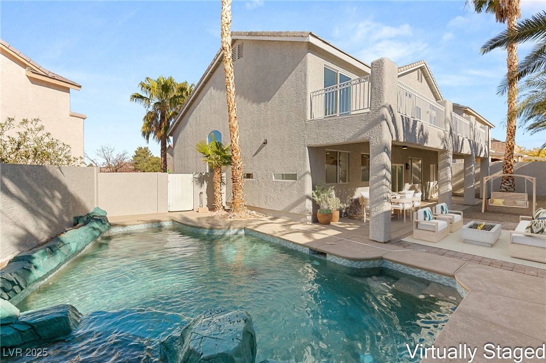 2757 Sunlight Creek Street