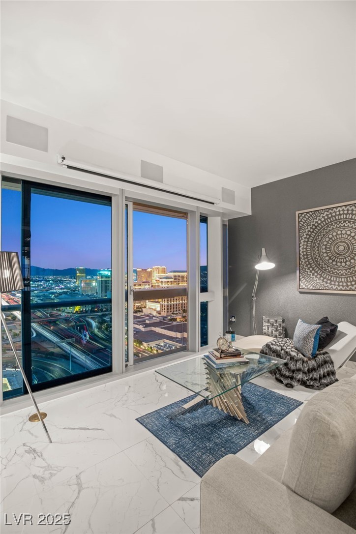 4471 Dean Martin Drive 3706