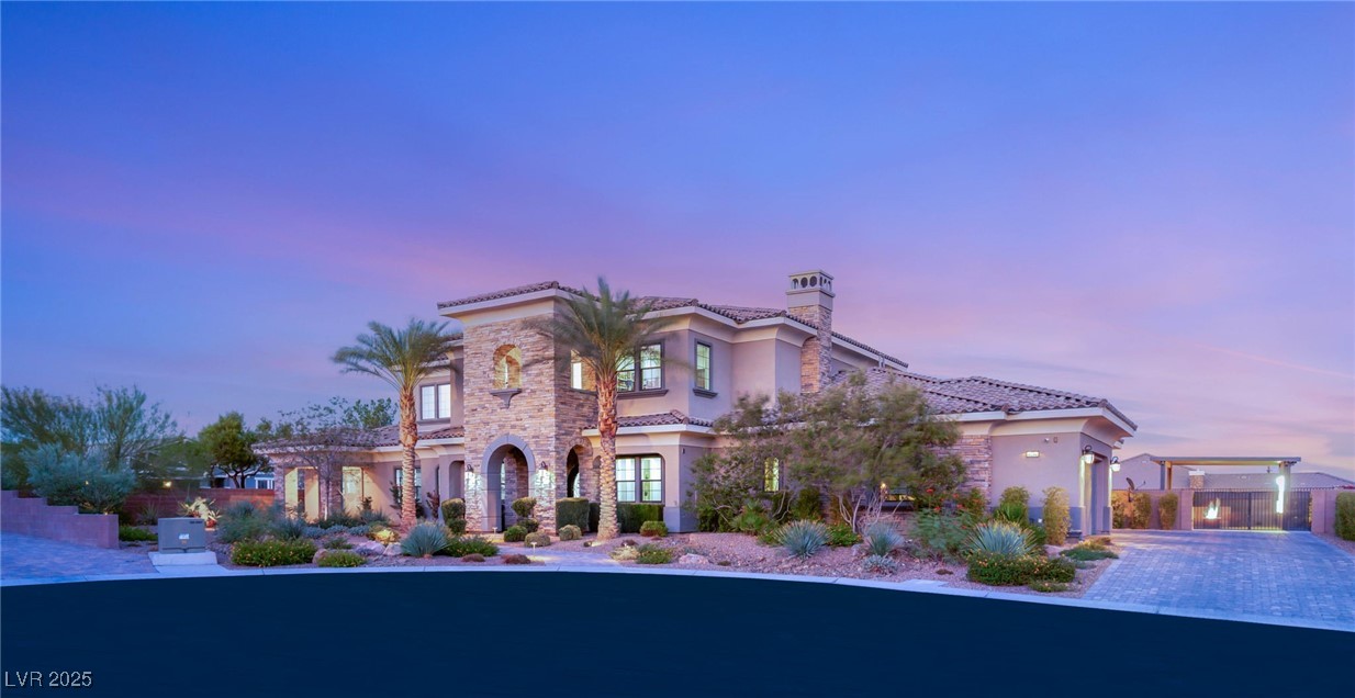 6294 Magnifico Circle