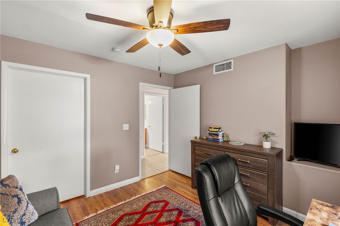 3125 North Buffalo Drive 1103