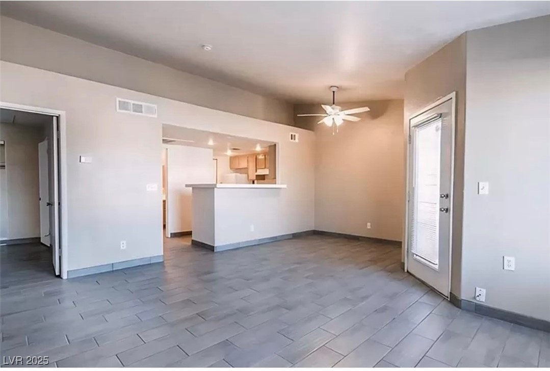 1830 North Pecos Road 250