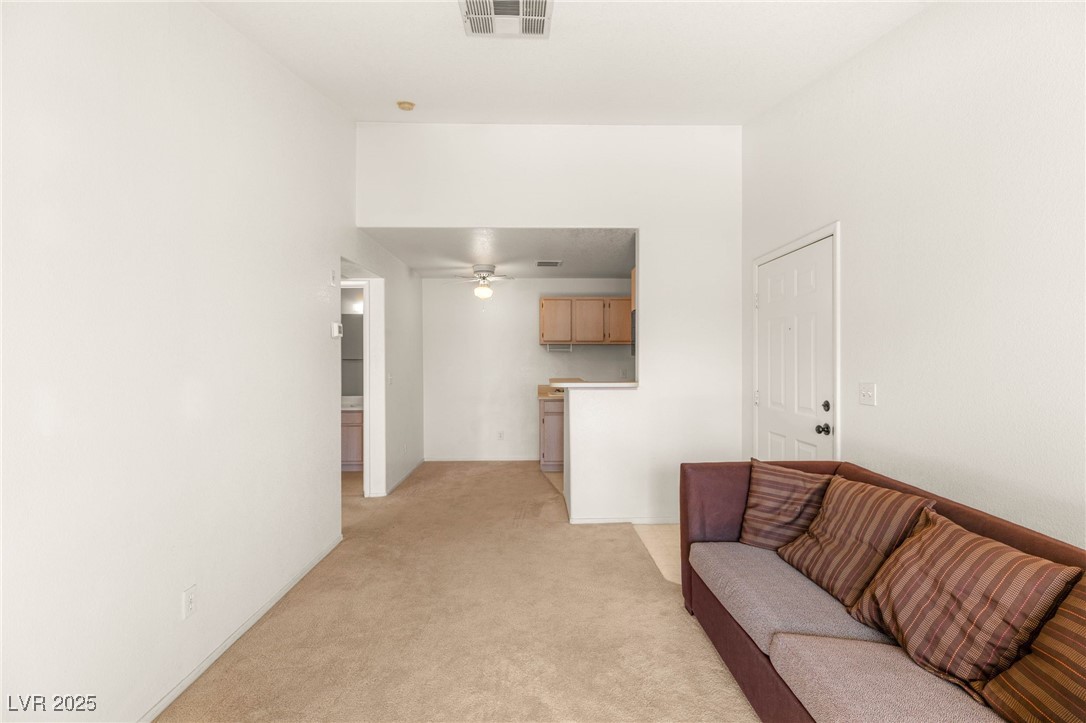 5211 Lindell Road 203