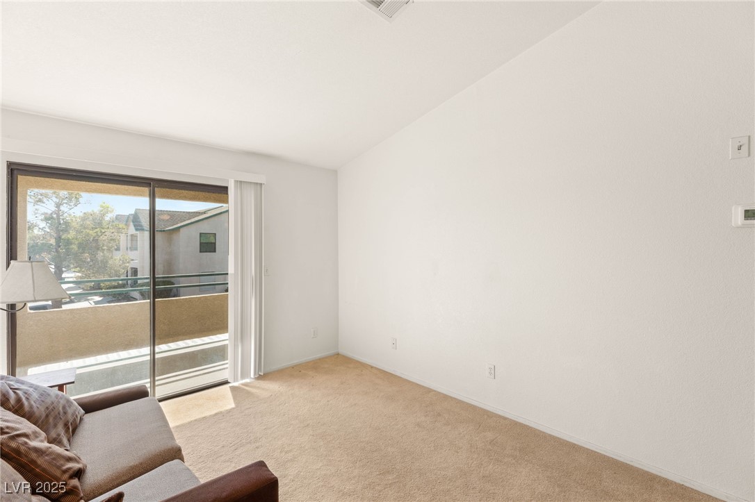5211 Lindell Road 203
