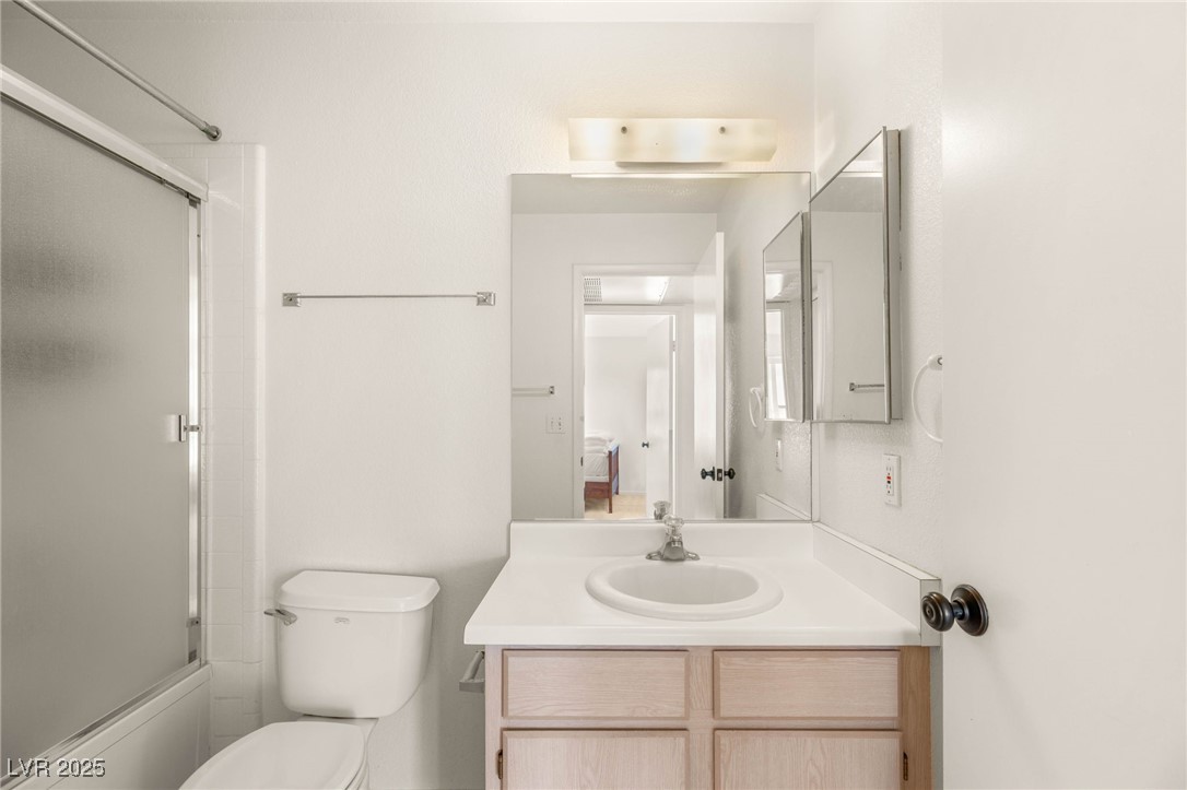 5211 Lindell Road 203