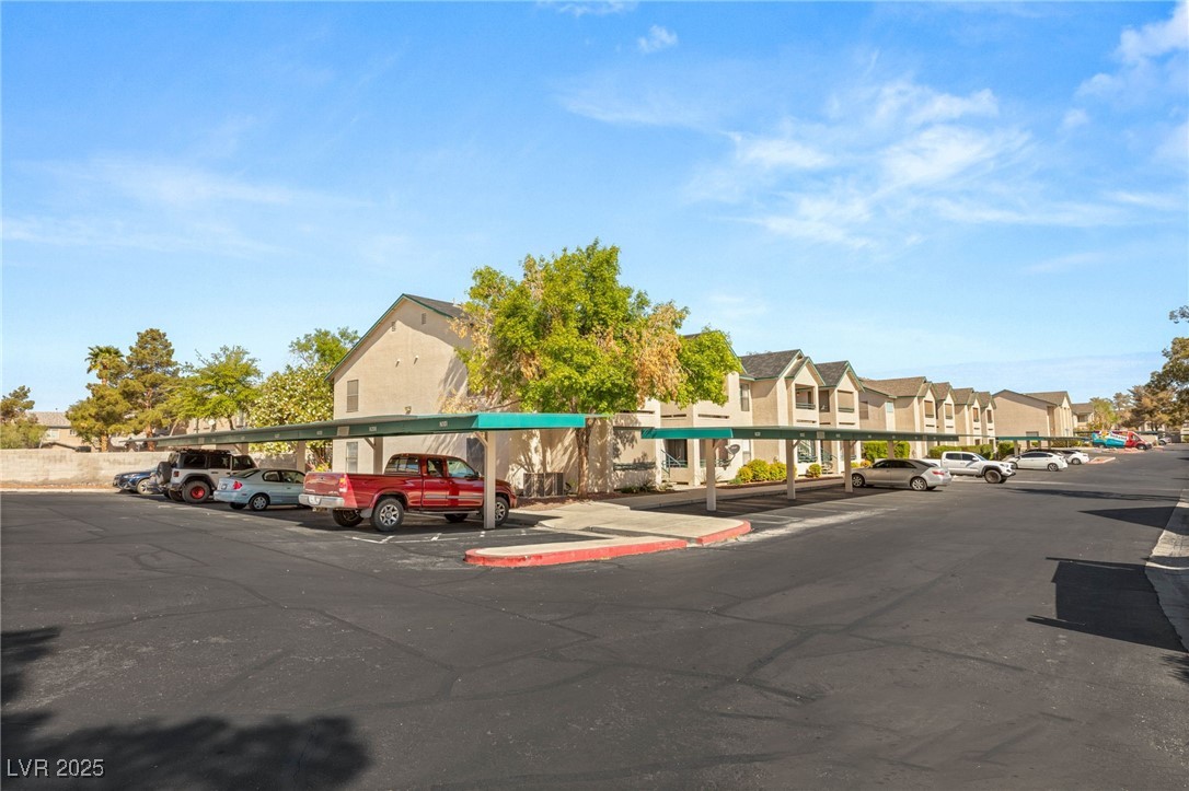 5211 Lindell Road 203