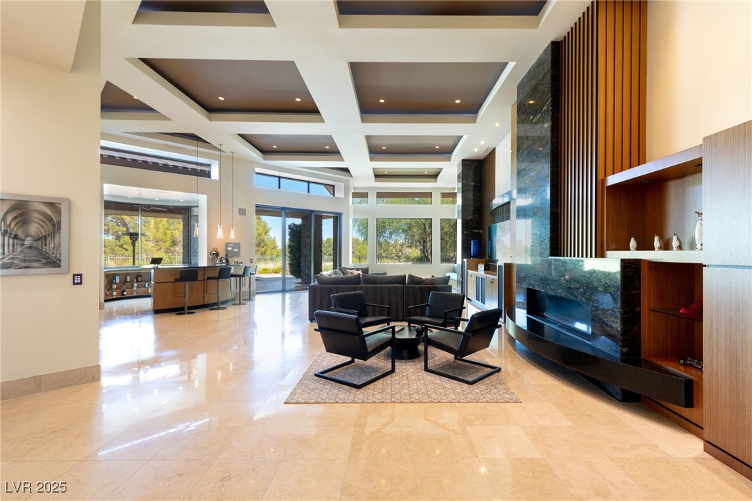 2 Castle Oaks Court