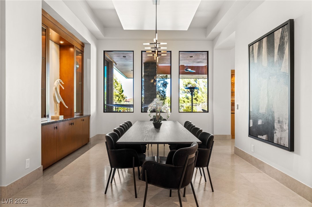 2 Castle Oaks Court
