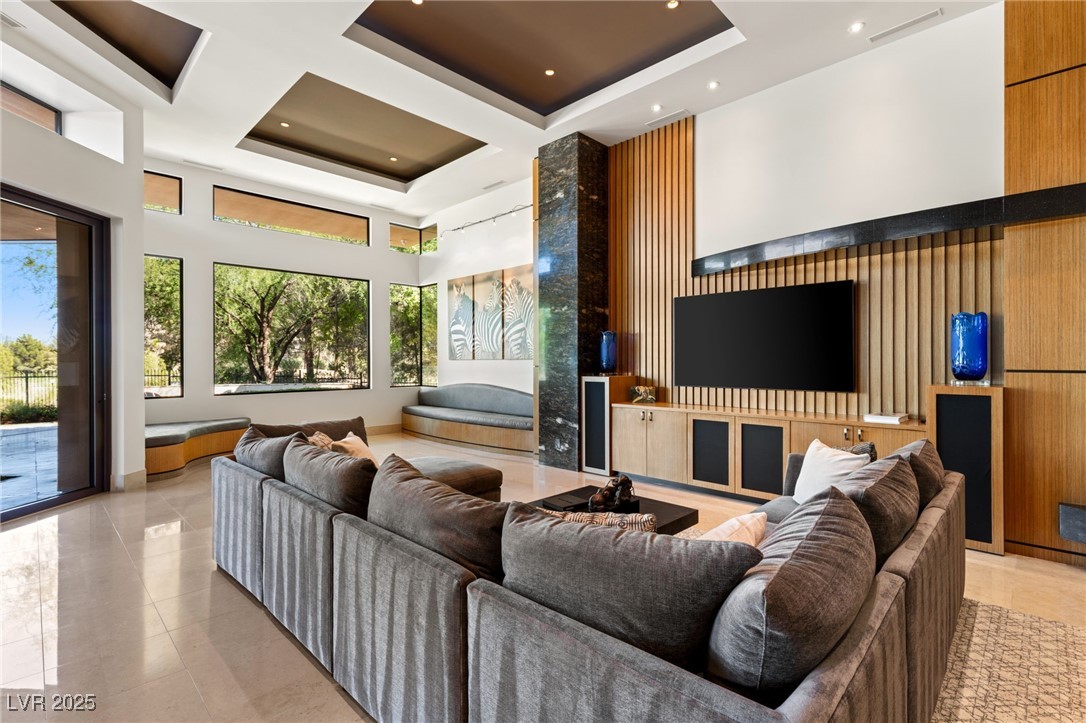2 Castle Oaks Court
