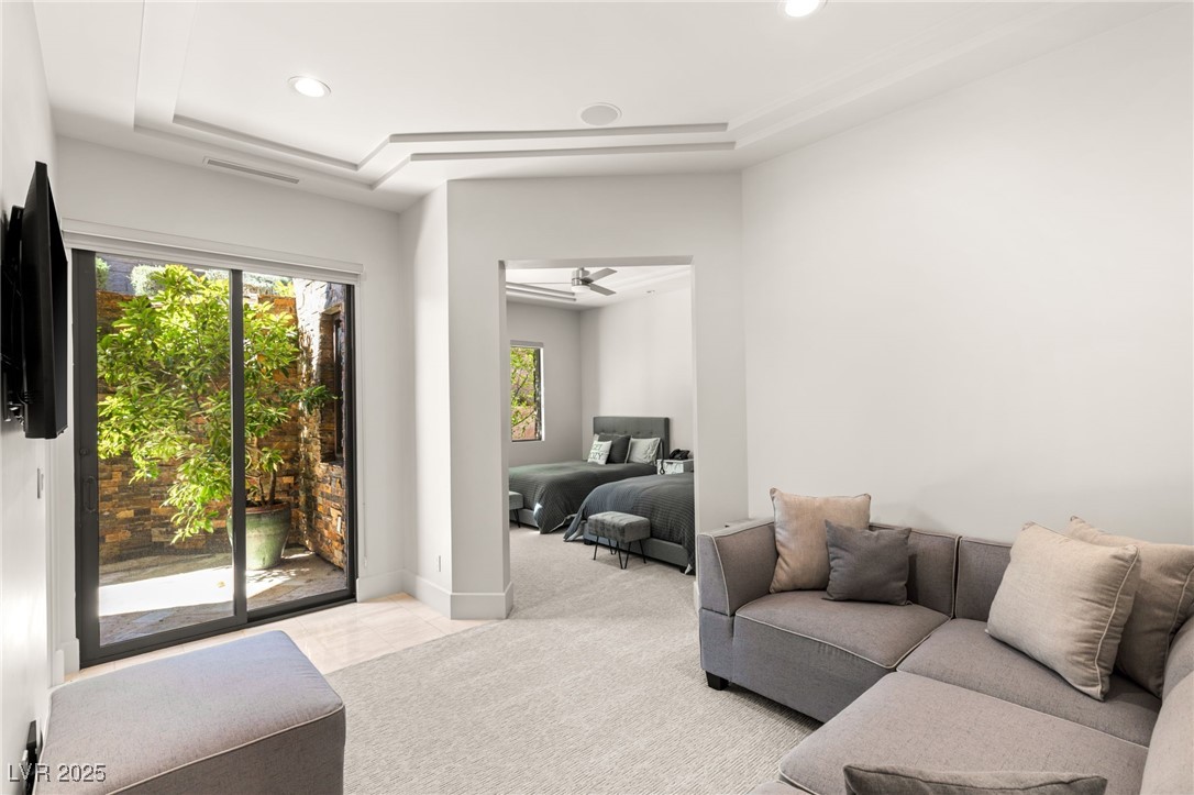 2 Castle Oaks Court