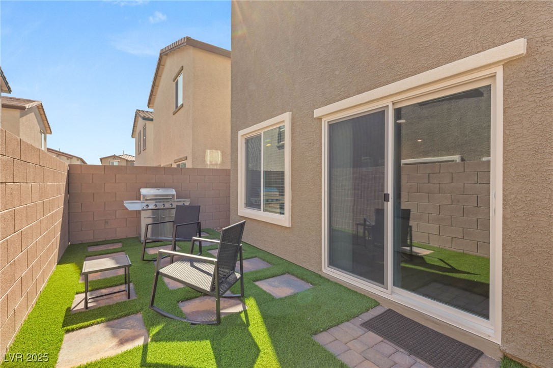 4718 Arctic Cliffs Avenue