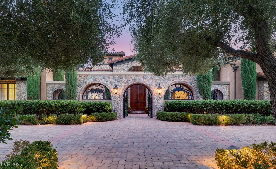 43 Olympia Hills Circle