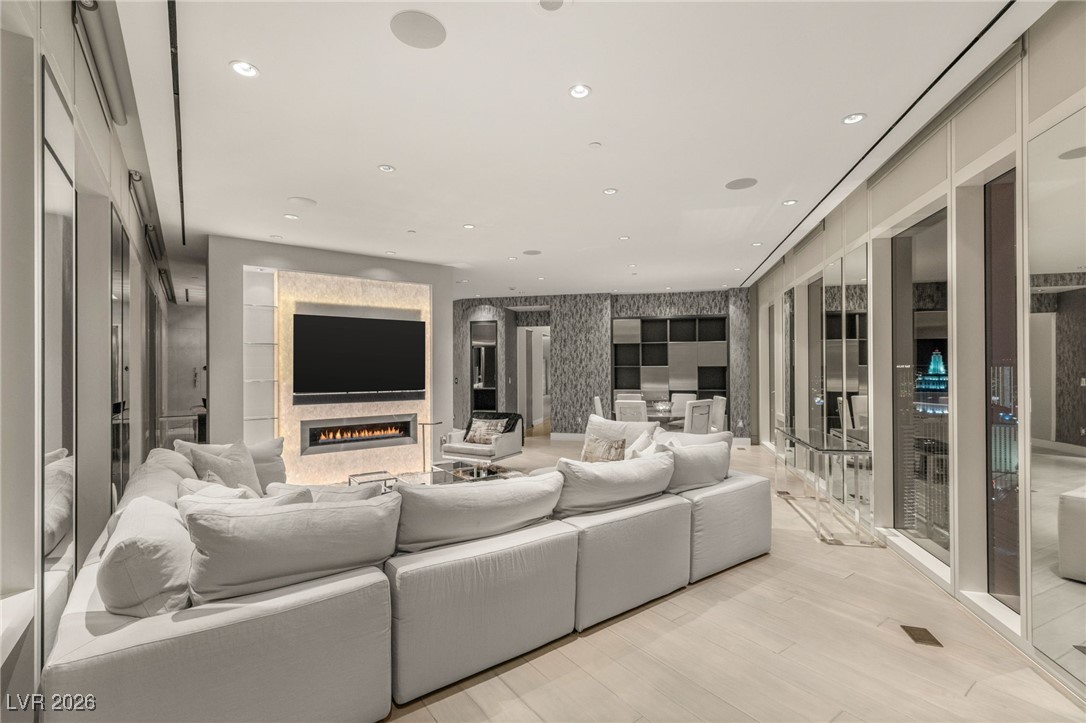 3750 Las Vegas Boulevard 4206