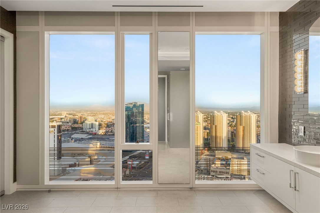 3750 Las Vegas Boulevard 4206