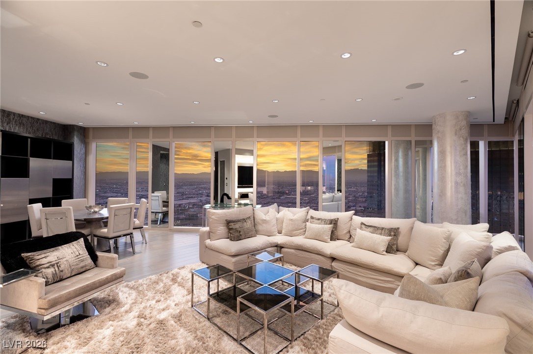 3750 Las Vegas Boulevard 4206