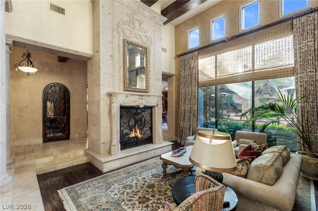7 Chalk Hill Court