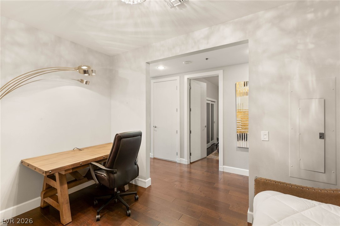 4575 Dean Martin Drive 1007