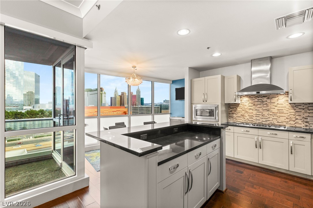 4575 Dean Martin Drive 1007