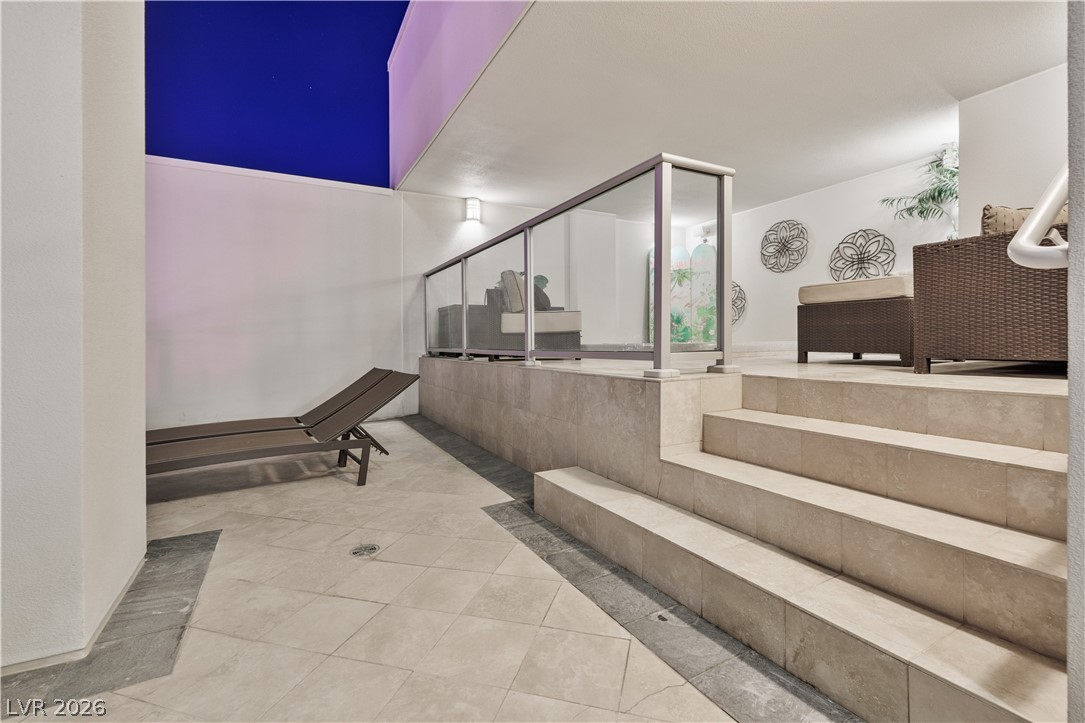2700 Las Vegas Boulevard 4301